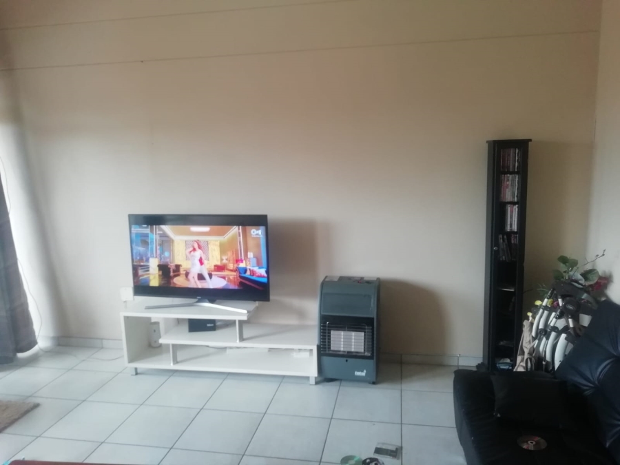 2 Bedroom Property for Sale in Potchefstroom North West